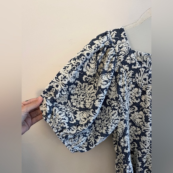 POLAGRAM Blue And White Jacquard Puff Sleeve Midi Dress - Picture 6 of 7